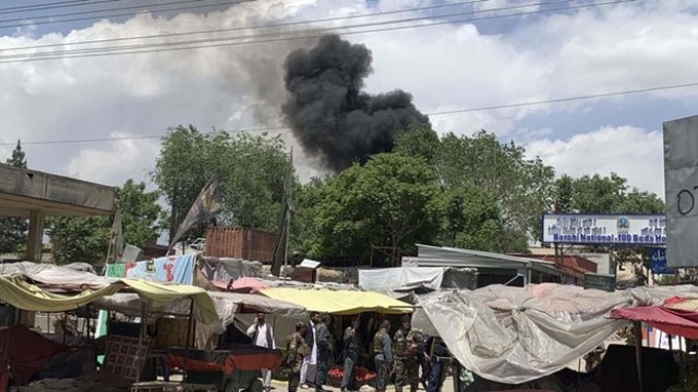 पाकिस्तान की अफगानिस्तान में एयरस्ट्राइक, बच्चों सहित 40 लोगों की मौत